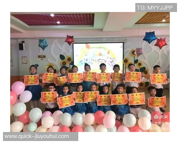 追寻足球梦想的旅程与荣耀的足迹在世界舞台上绽放光芒